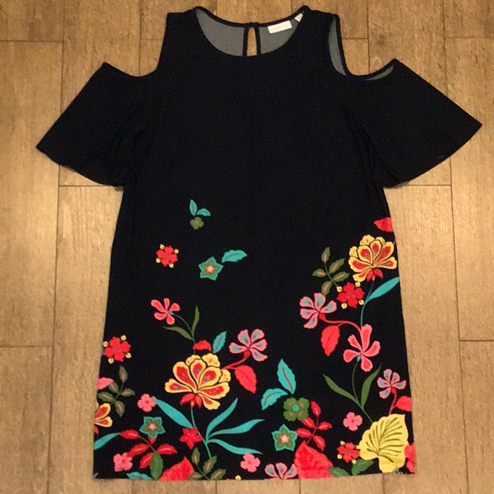New York and Company off the shoulder flutter sleeve floral dress